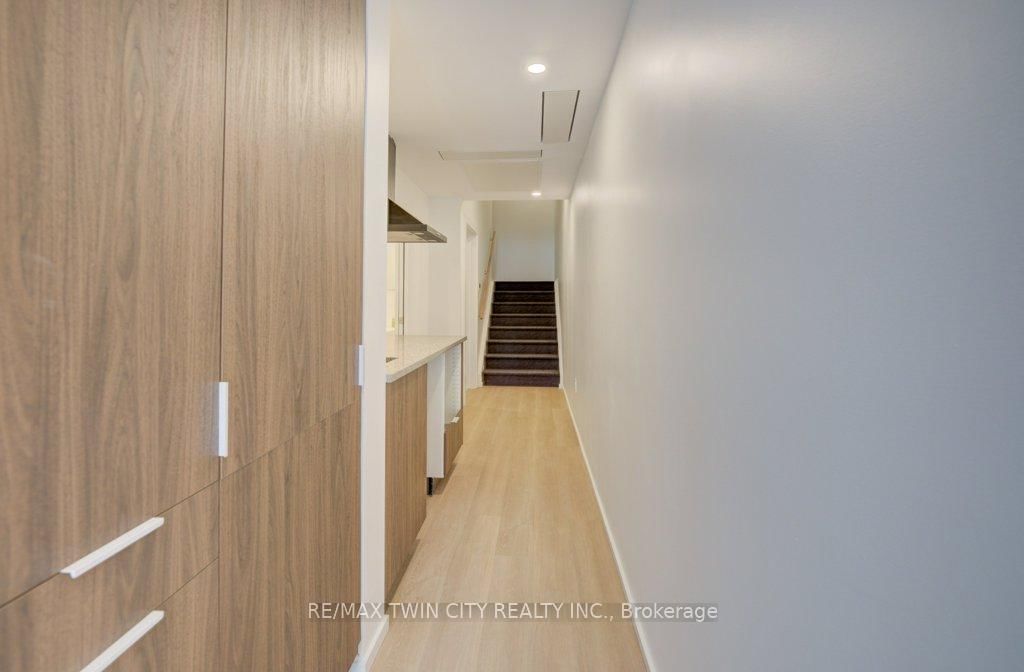 26 King Street E - Photo 20