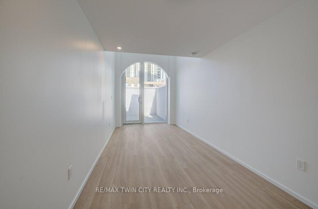 26 King Street E - Photo 21