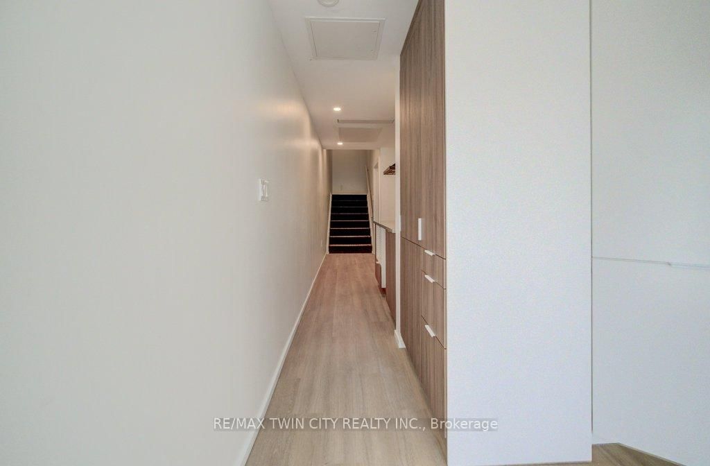 26 King Street E - Photo 4