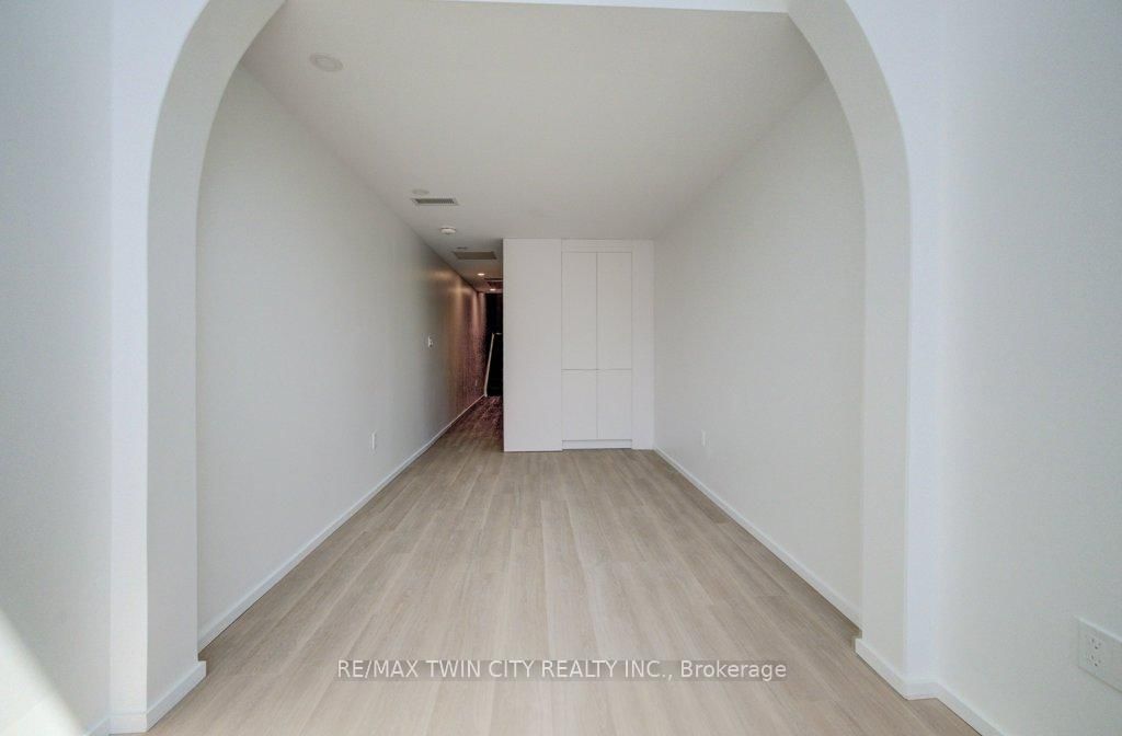 26 King Street E - Photo 7