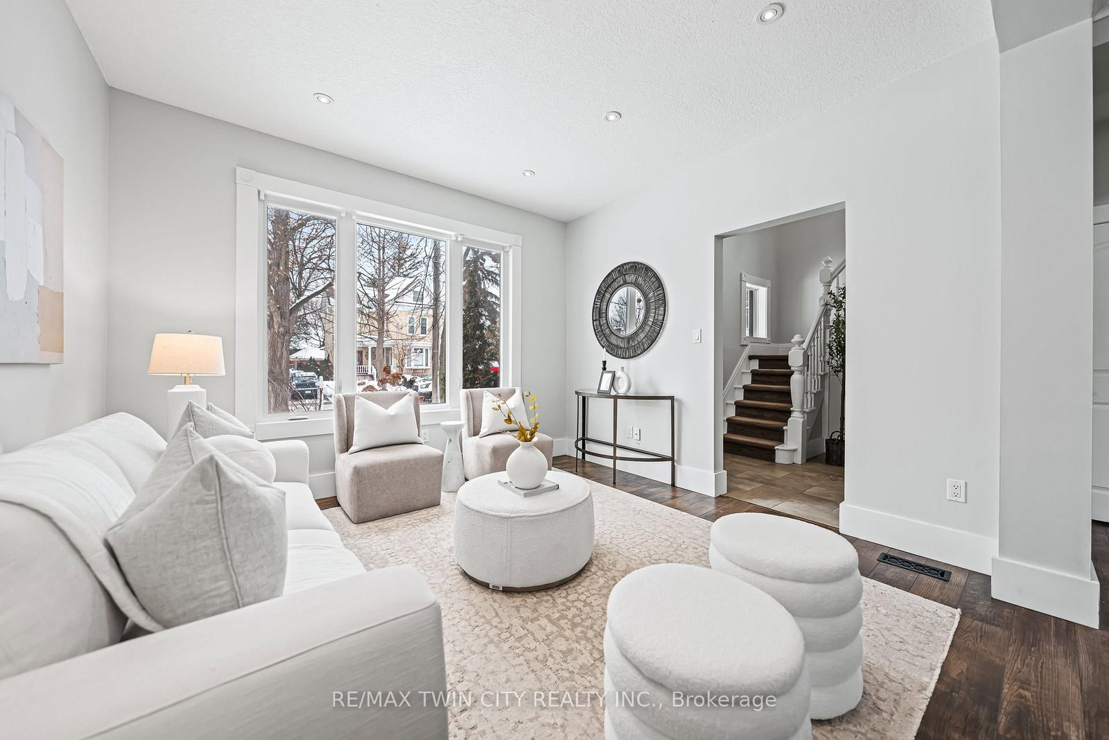 11 Heins Avenue - Photo 10