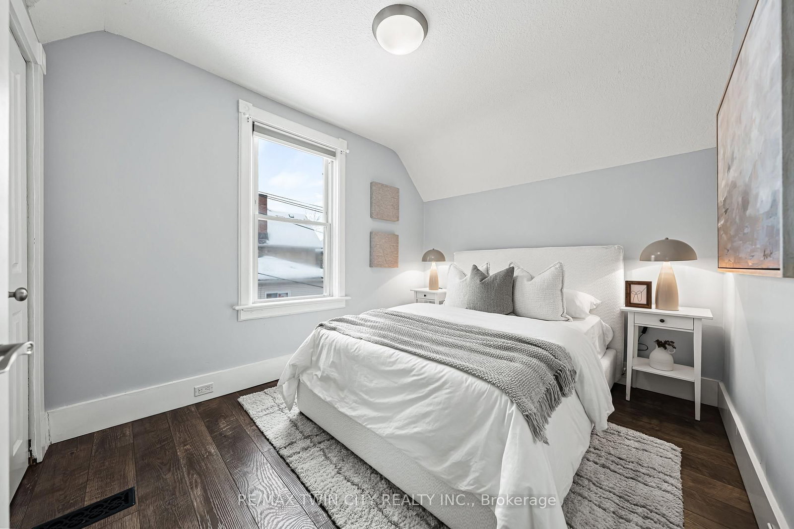 11 Heins Avenue - Photo 31
