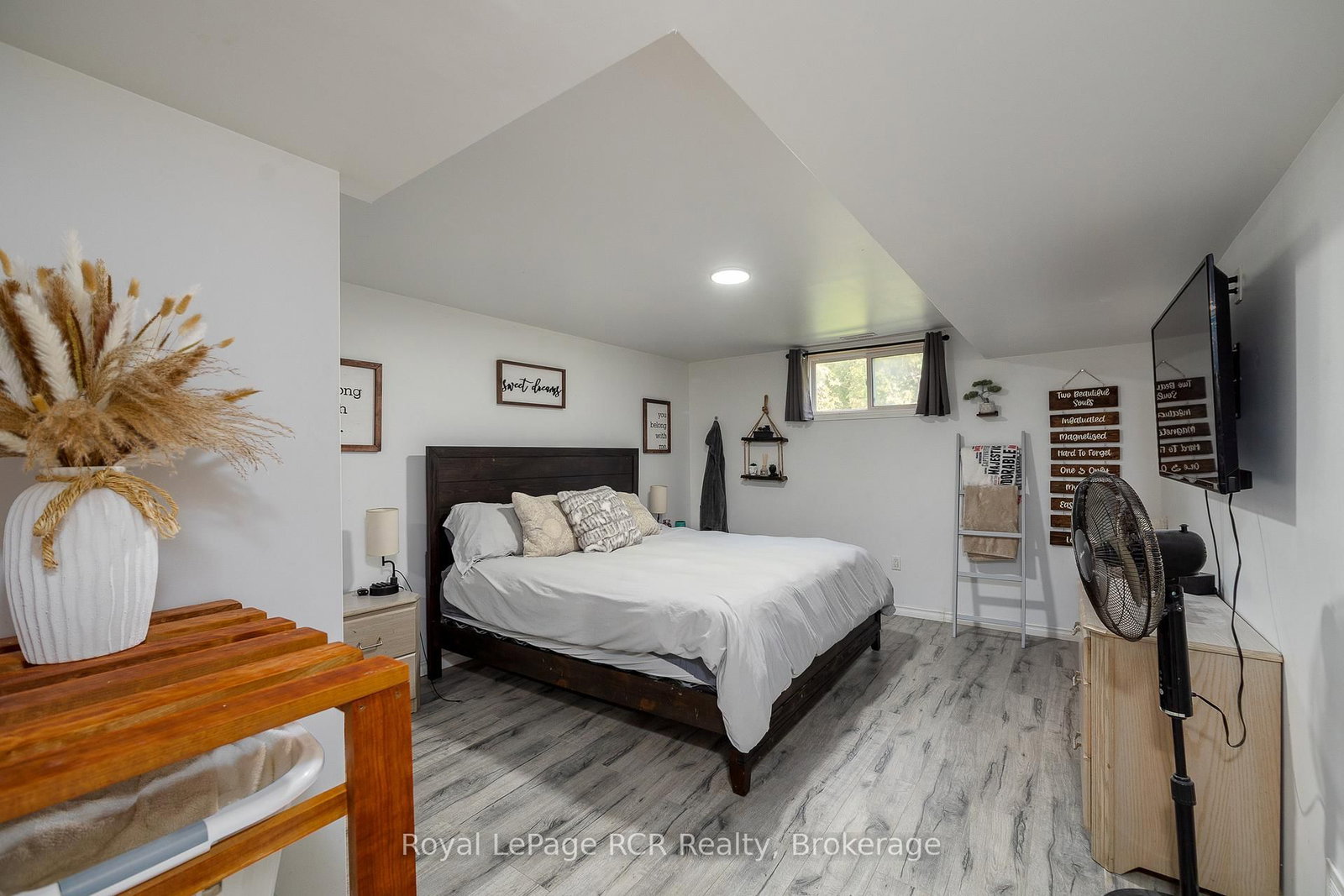 123 Douglas Street • Chatsworth, ON photo 27