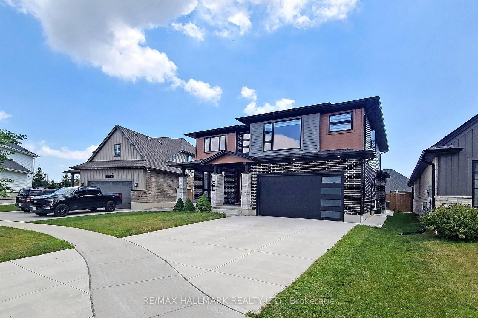 Detached House for sale at 20 Valderrama Lane, St. Thomas, Ontario, N5R 0E8 - St. Thomas - MLS: X13053522