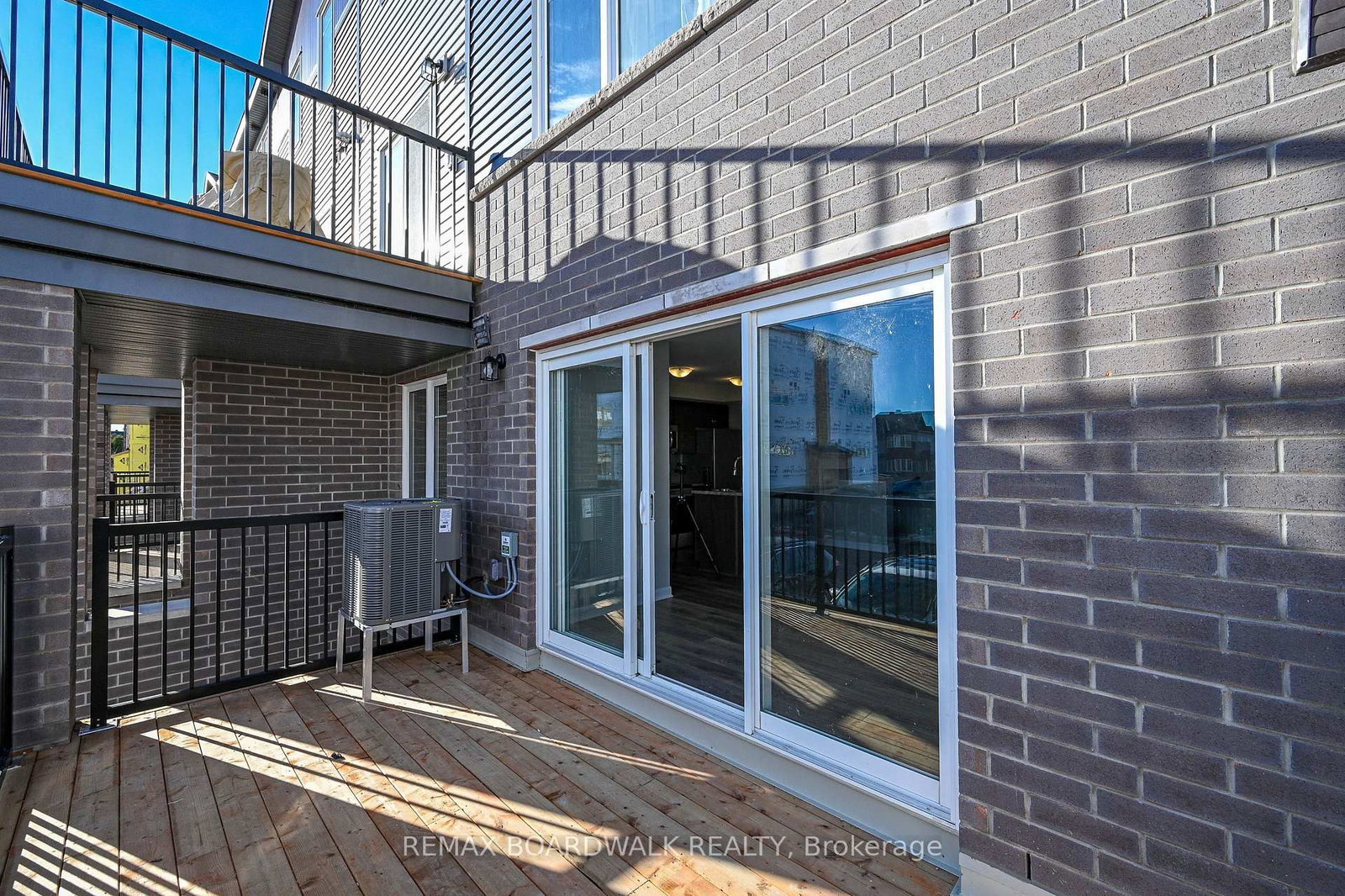 709 Amberwing Private, Unit B - Photo 23