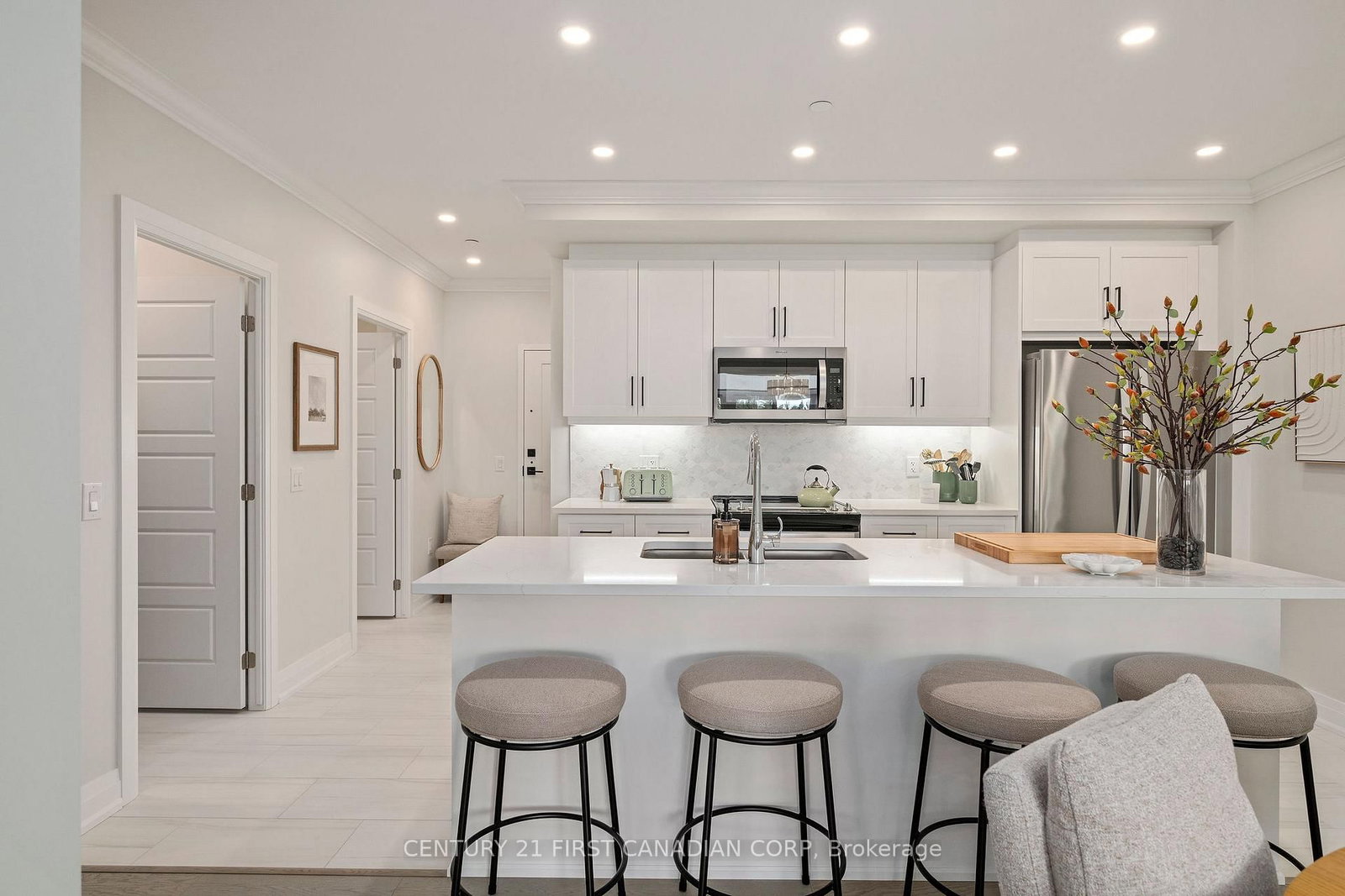 1560 Upper West Avenue, Unit 307 - Photo 11