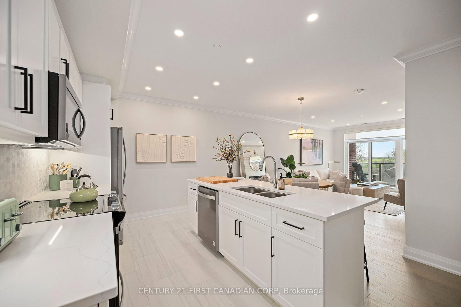 1560 Upper West Avenue, Unit 307 - Photo 2