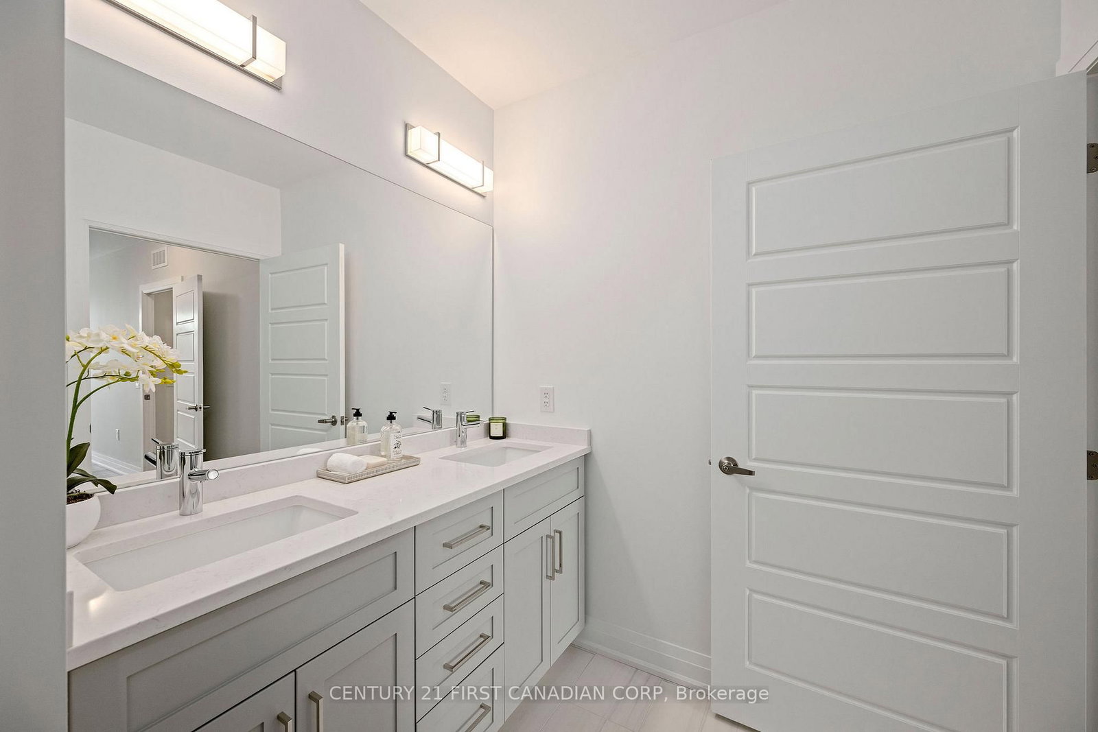 1560 Upper West Avenue, Unit 307 - Photo 21