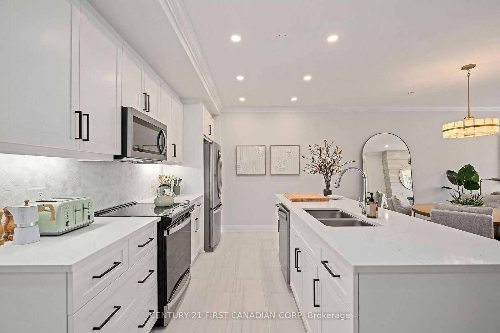 1560 Upper West Avenue, Unit 307 - Photo 3