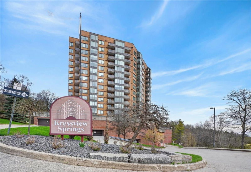 home for sale on 604-237 King Street W