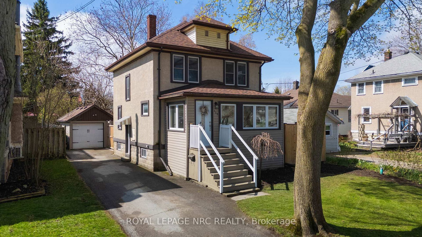 Detached House for sale at 306 Stanley Street, Port Colborne, Ontario, L3K 3A2 - Sugarloaf - MLS: X13053900