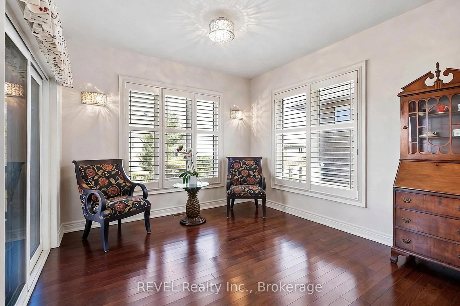 32 Magnolia Lane • Welland, ON photo 14