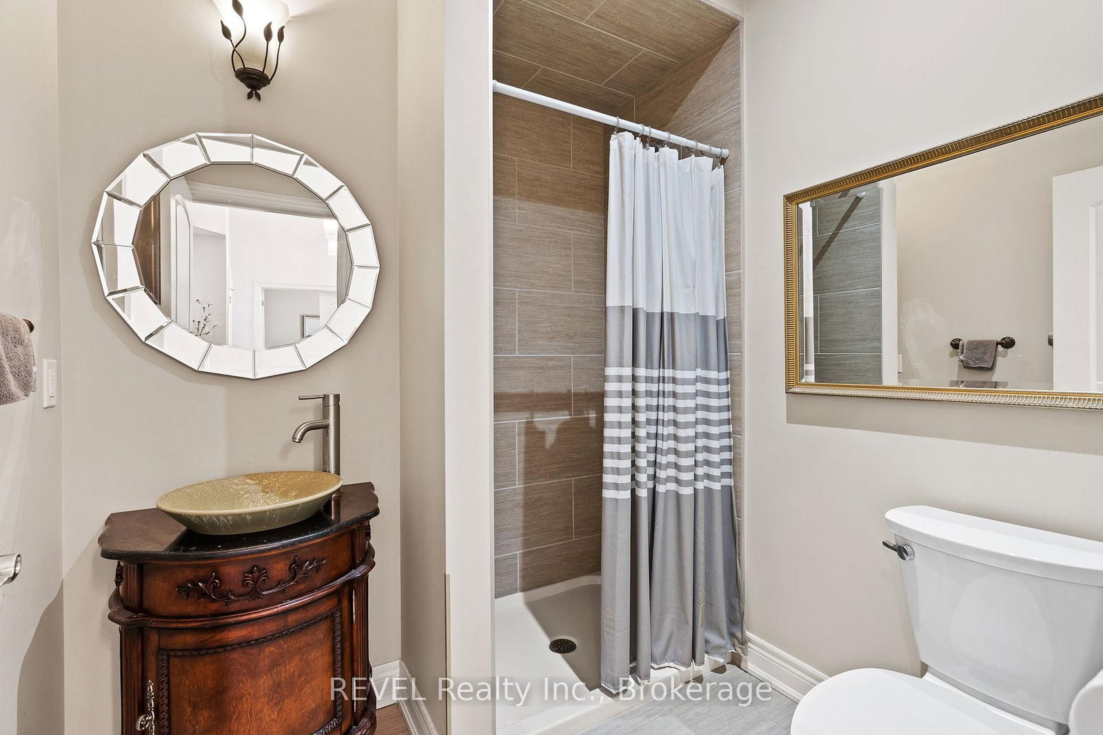 32 Magnolia Lane • Welland, ON photo 20