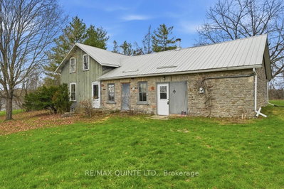 1079 Clearview Road • Stirling, ON photo 2
