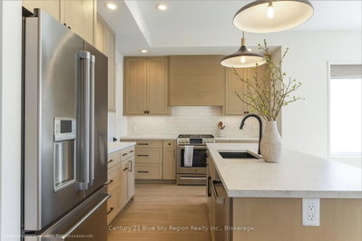 40 KENRETA Drive • North Bay, ON photo 4