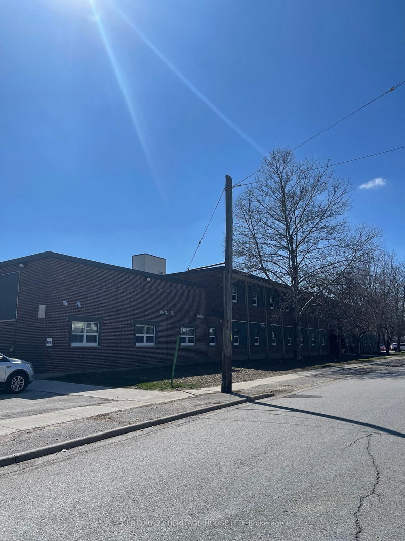 home for lease on 212-50 Scott Street