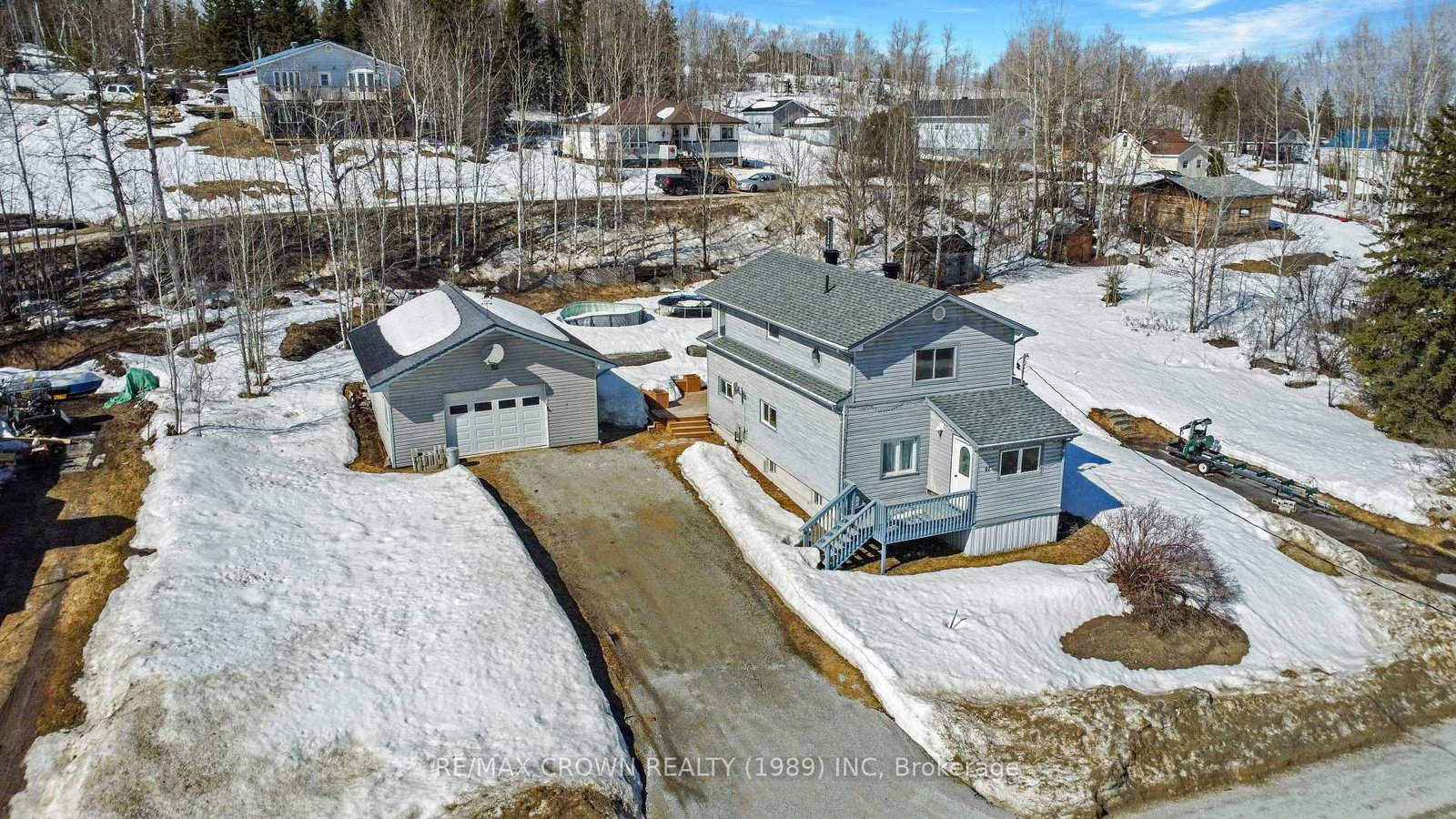 91 Third, Hornepayne, Ontario P0M 1Z0