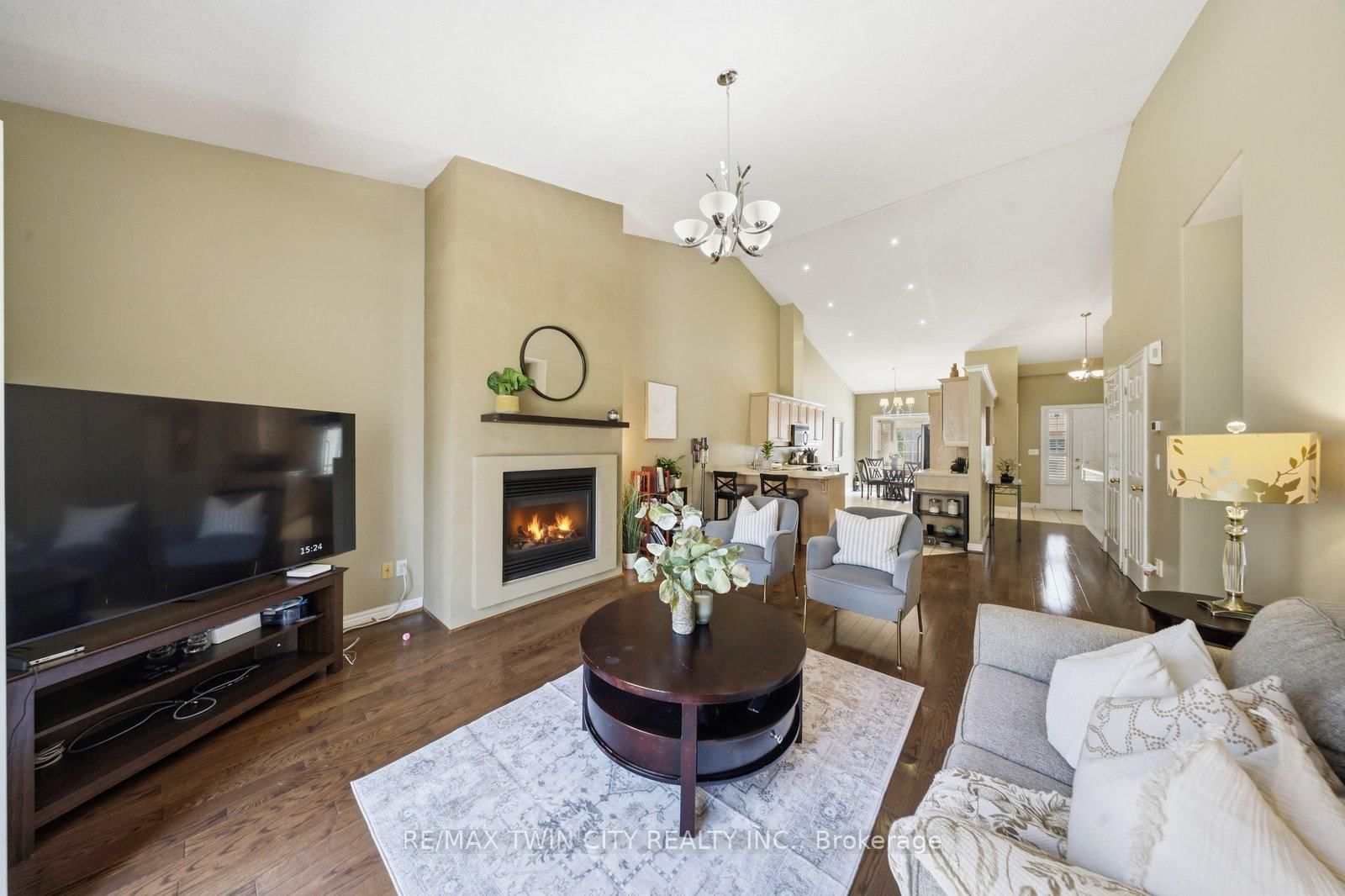 24 Hardy Road, Unit 13 - Photo 8