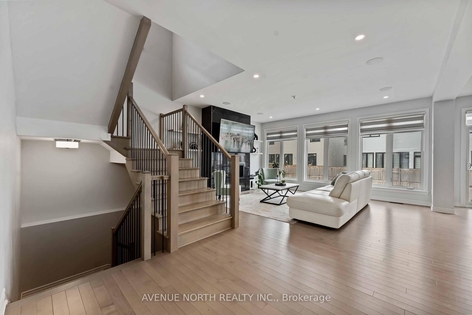 711 Moonflower Crescent - Photo 21