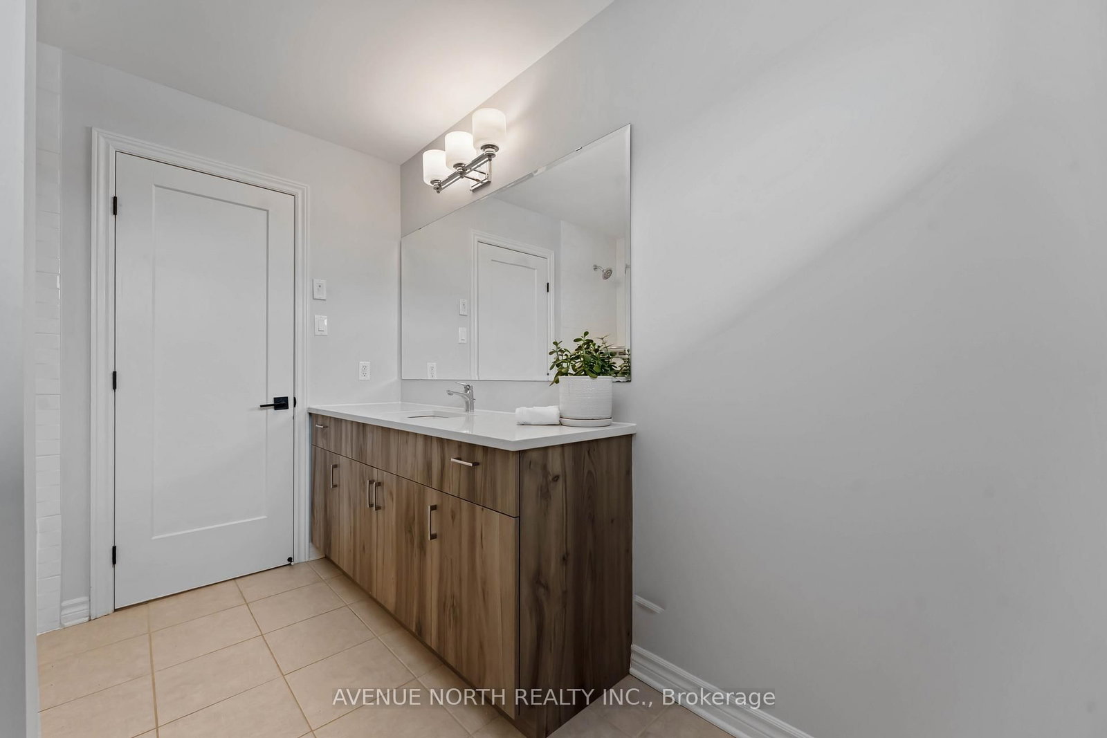 711 Moonflower Crescent - Photo 32