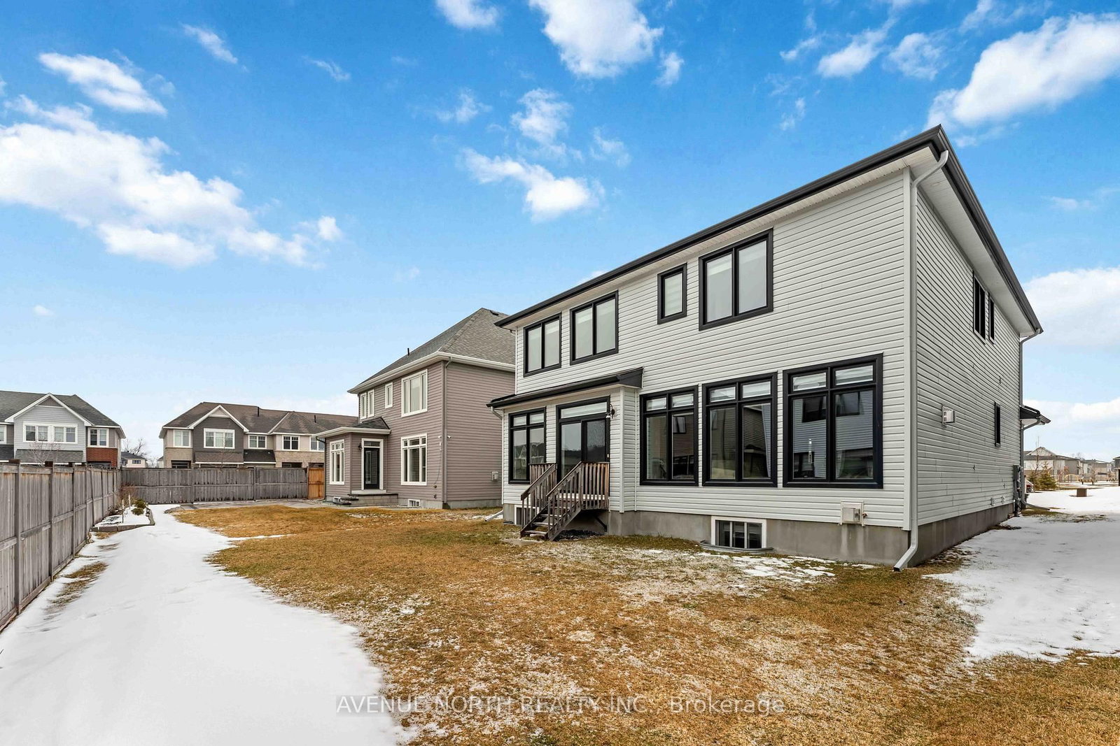 711 Moonflower Crescent - Photo 45