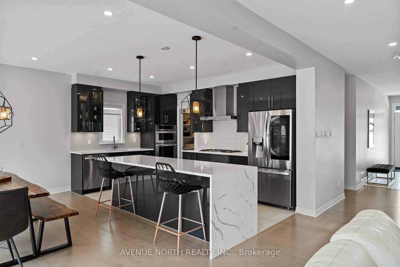 711 Moonflower Crescent - Photo 9