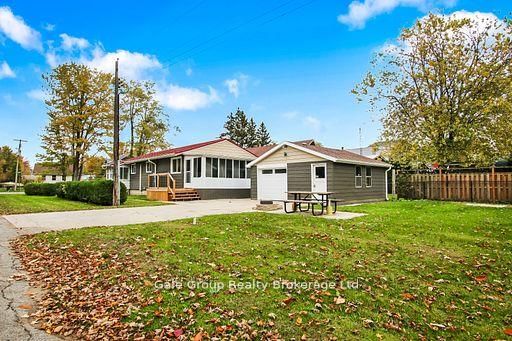 10 Clubhouse Road • Norfolk, ON photo 4
