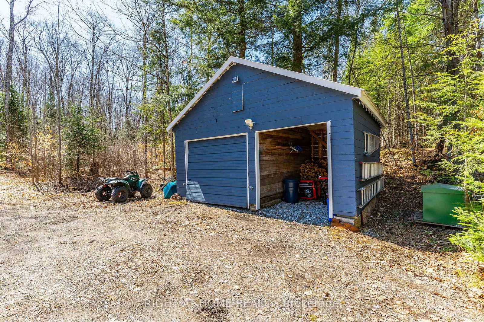 Listing Image 7