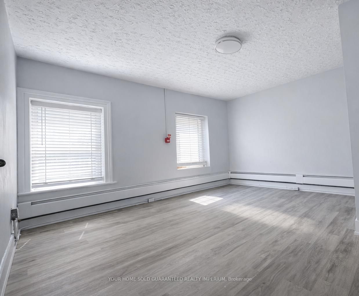 6 - 33 Ontario Street, St. Catharines 4