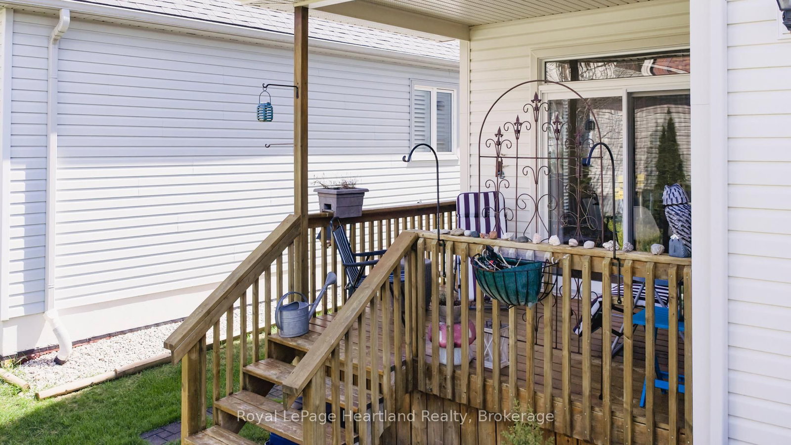 16 Macpherson Avenue • Huron East, ON photo 42