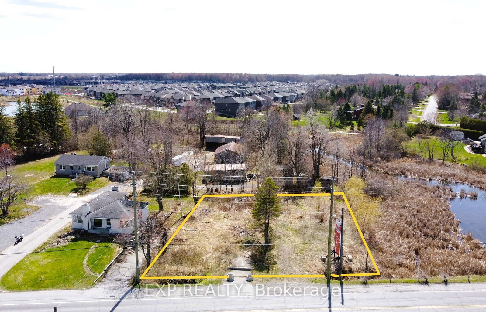 5624 & 5628 Main Street • Manotick, ON photo 1