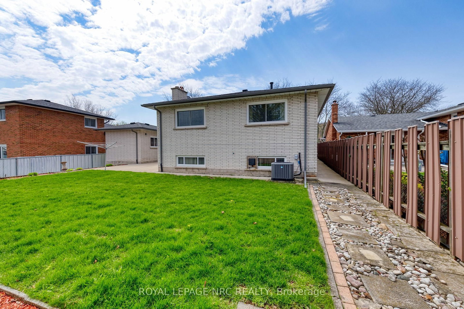 5 Royce Avenue - Photo 34