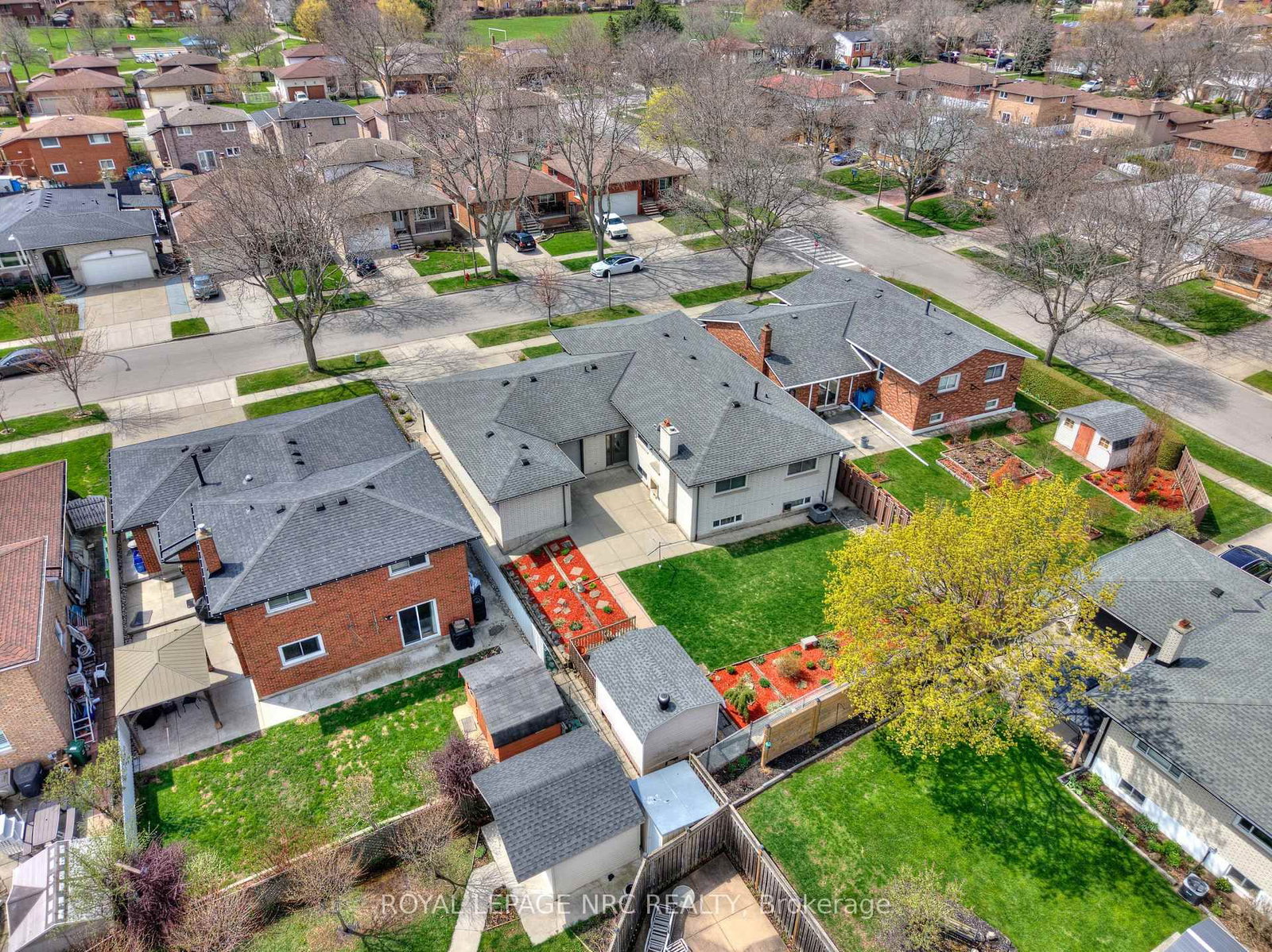 5 Royce Avenue - Photo 41