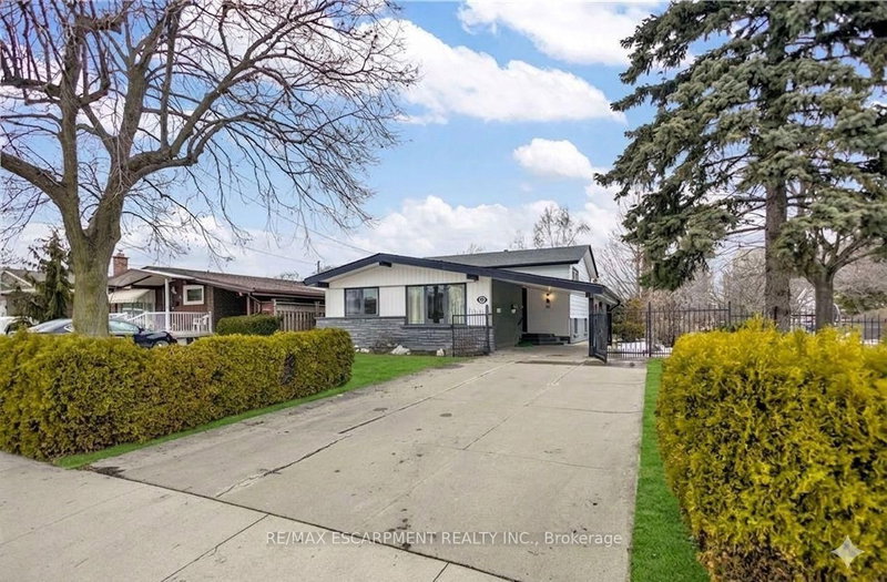85 Ranchdale Drive