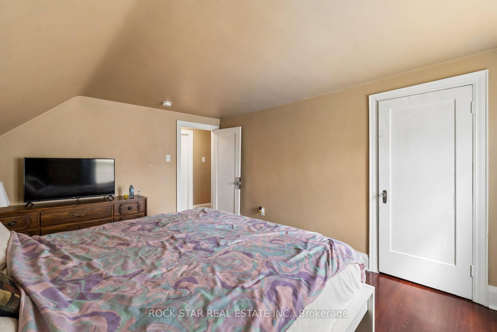 428 THOROLD Road - Photo 14