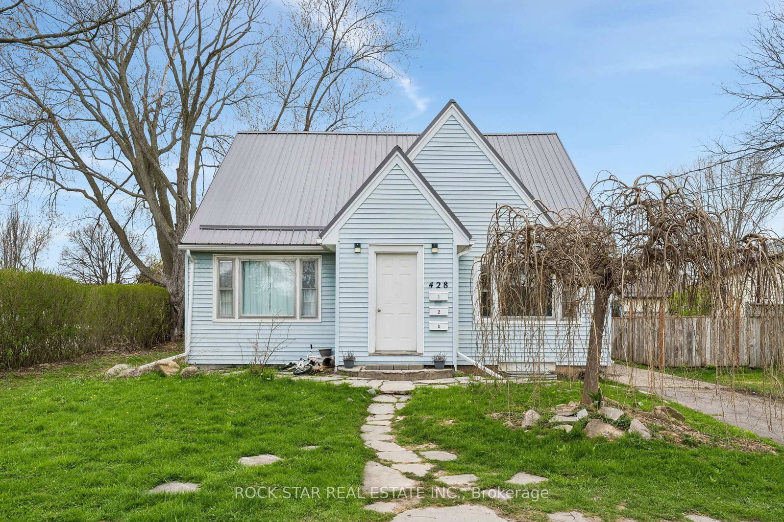 428 THOROLD Road - Photo 3