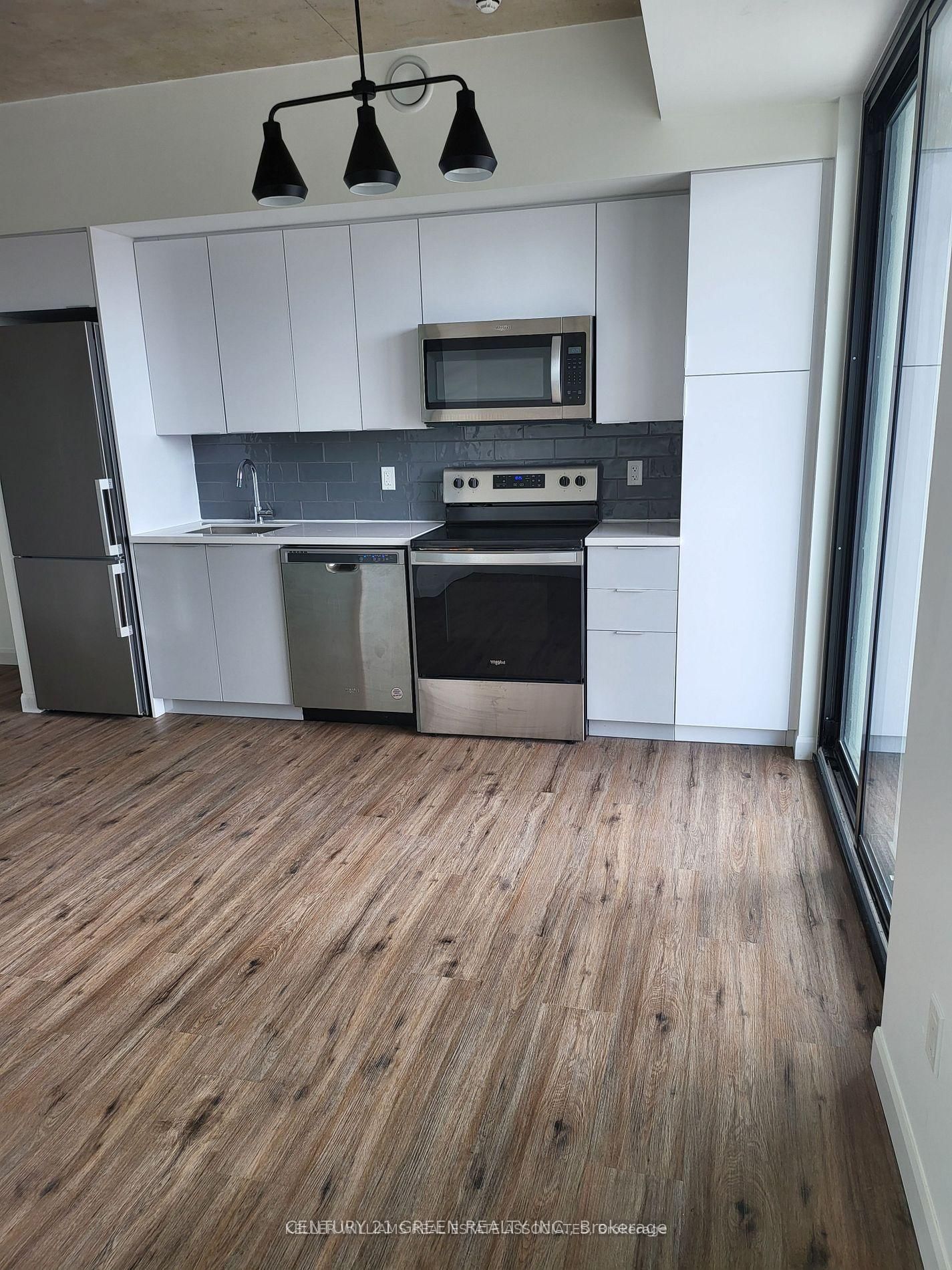 7 Erie Avenue, Unit 309 - Photo 2