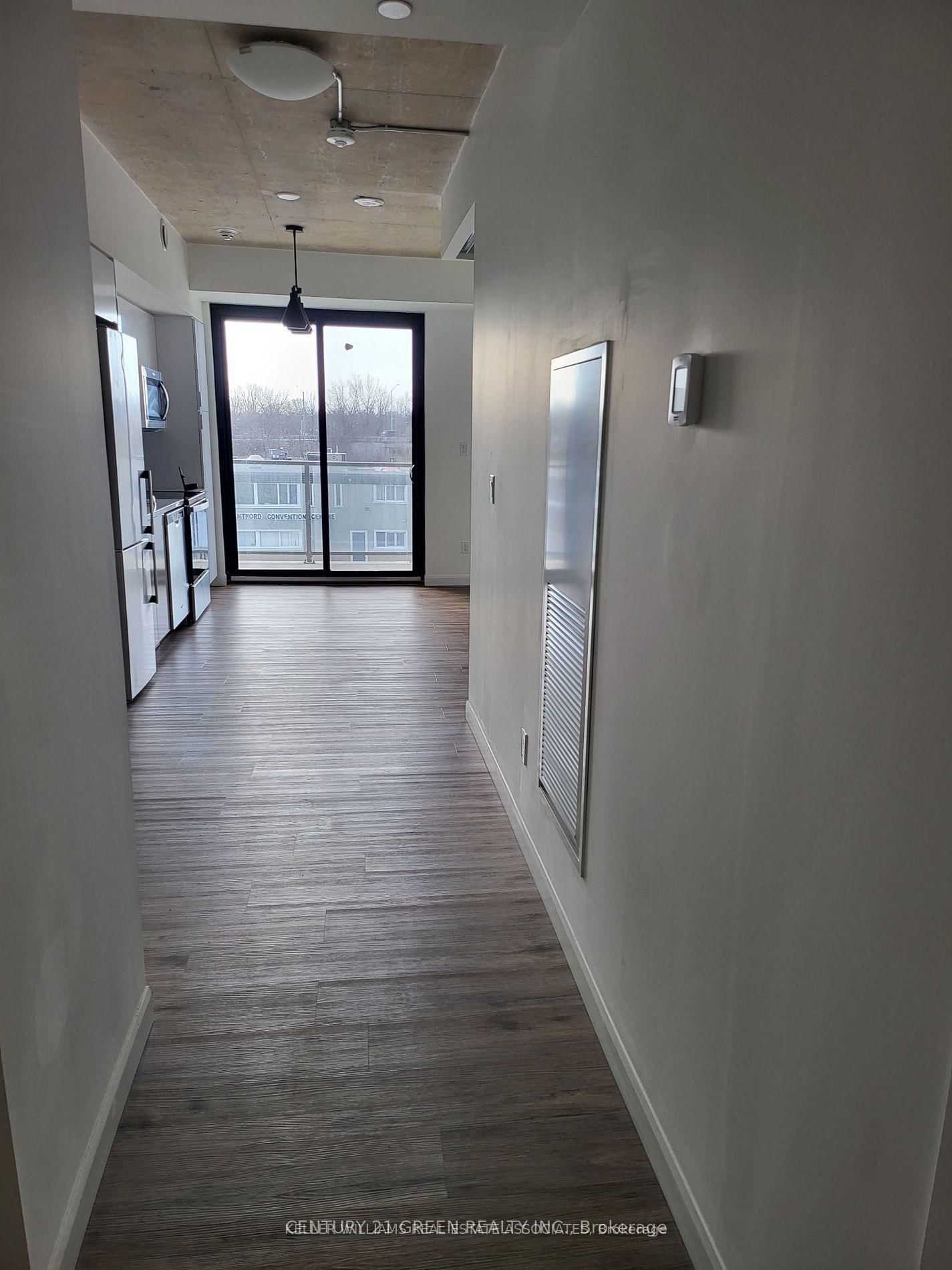 7 Erie Avenue, Unit 309 - Photo 4