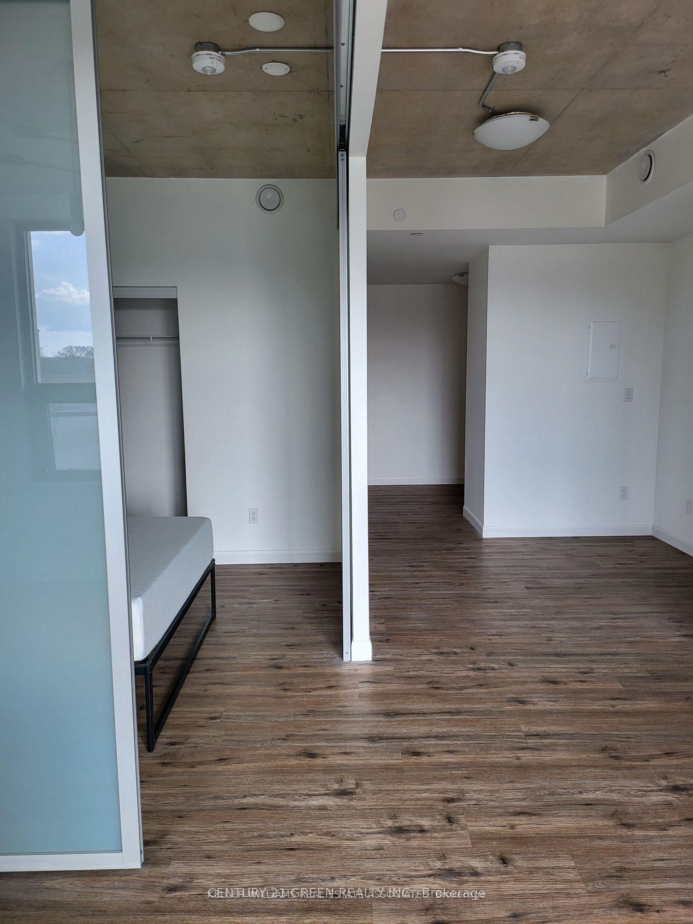 7 Erie Avenue, Unit 309 - Photo 7