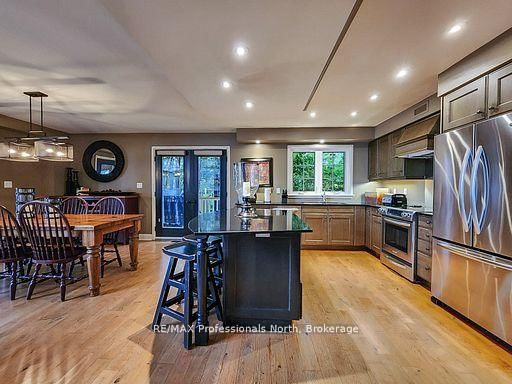 3876 MUSKOKA ROAD 118 • #Sandfield 2, Week 10 • Muskoka Lakes, ON photo 15