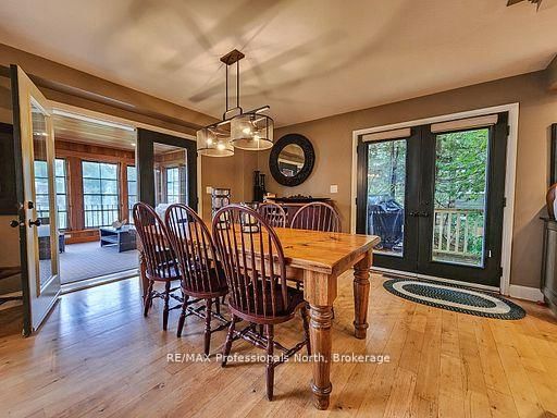 3876 MUSKOKA ROAD 118 • #Sandfield 2, Week 10 • Muskoka Lakes, ON photo 16