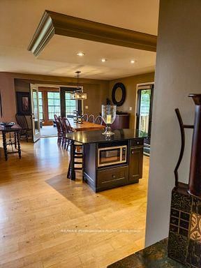 3876 MUSKOKA ROAD 118 • #Sandfield 2, Week 10 • Muskoka Lakes, ON photo 18