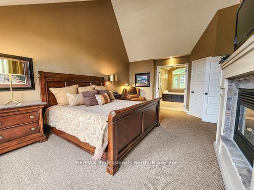 3876 MUSKOKA ROAD 118 • #Sandfield 2, Week 10 • Muskoka Lakes, ON photo 20