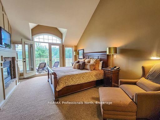 3876 MUSKOKA ROAD 118 • #Sandfield 2, Week 10 • Muskoka Lakes, ON photo 21