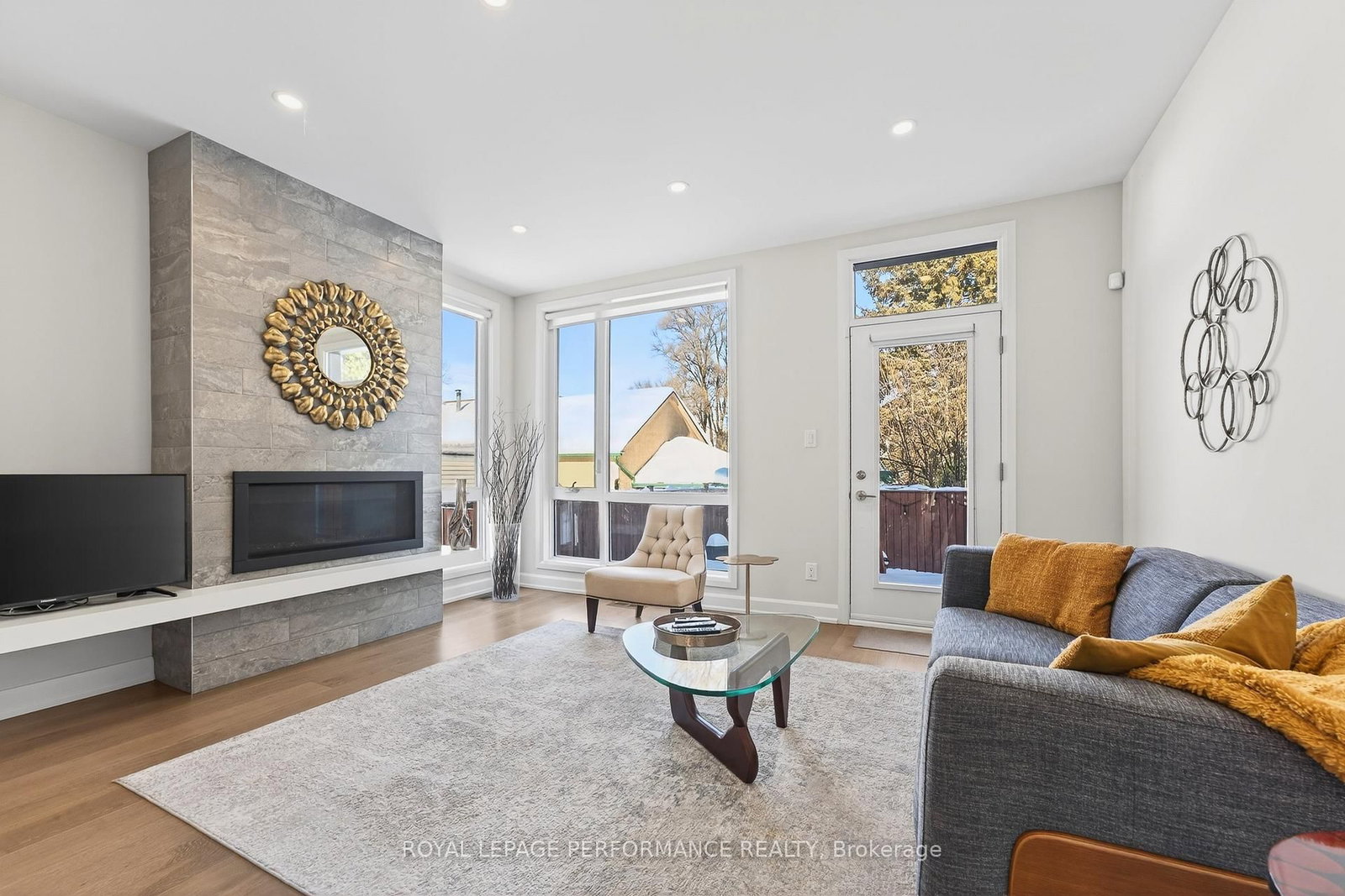 155 Buell Street, Unit B - Photo 14