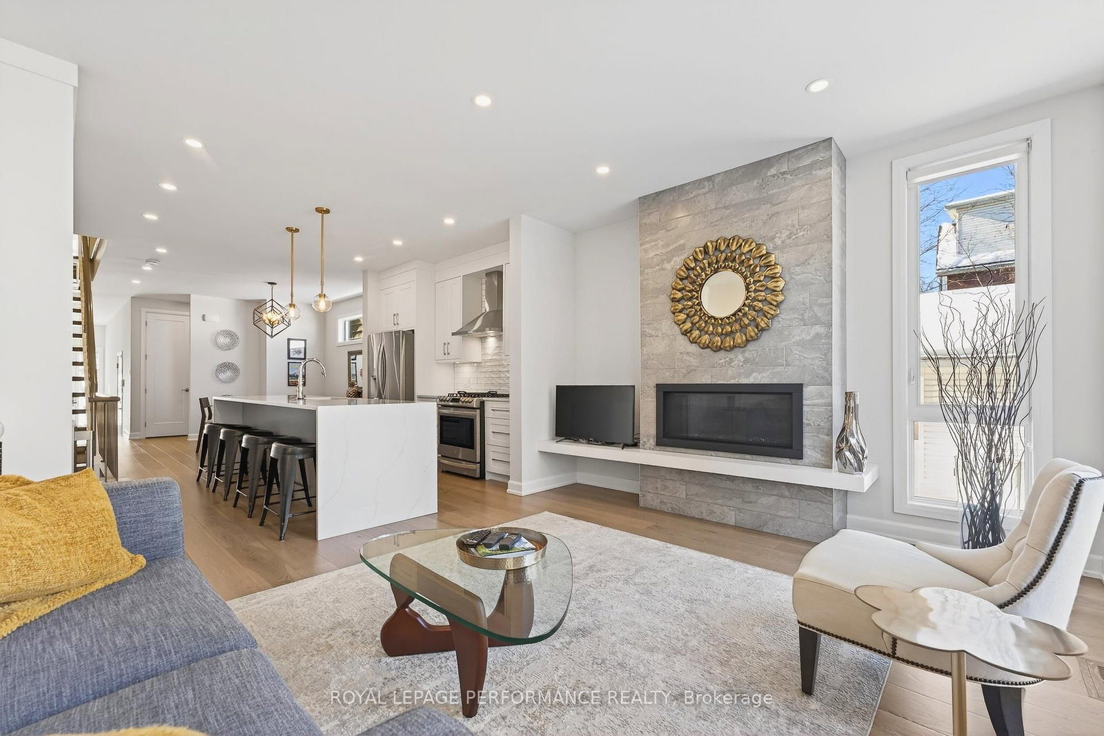 155 Buell Street, Unit B - Photo 16