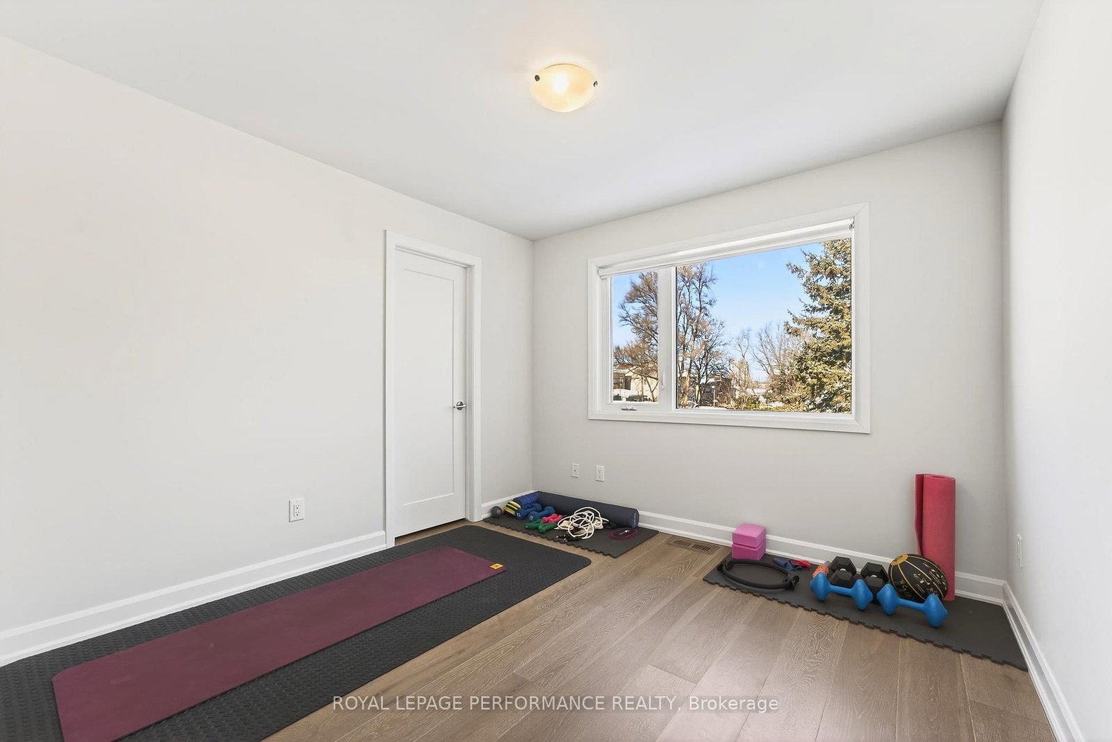 155 Buell Street, Unit B - Photo 29