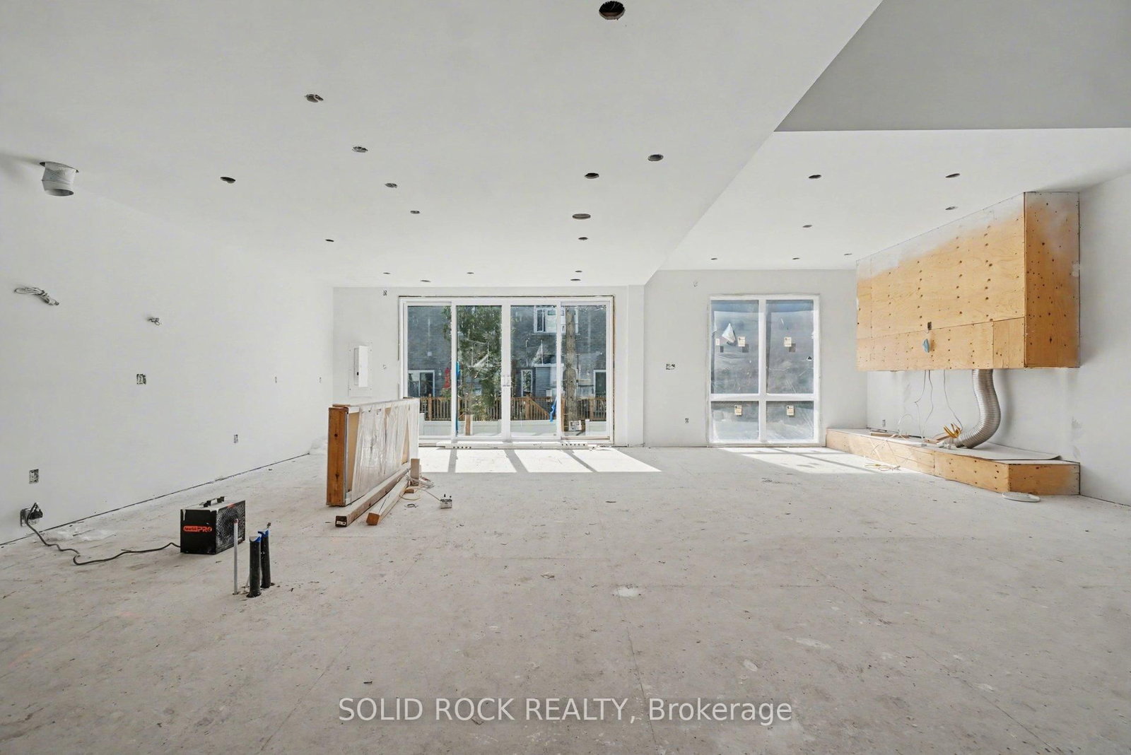 830 Alpine Avenue • Ottawa, ON photo 6