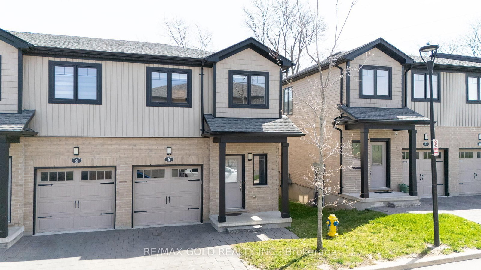 Townhouse for sale at 8-2621 Holbrook Drive, London South, Ontario, N6M 0G2 - South U - MLS: X13055776