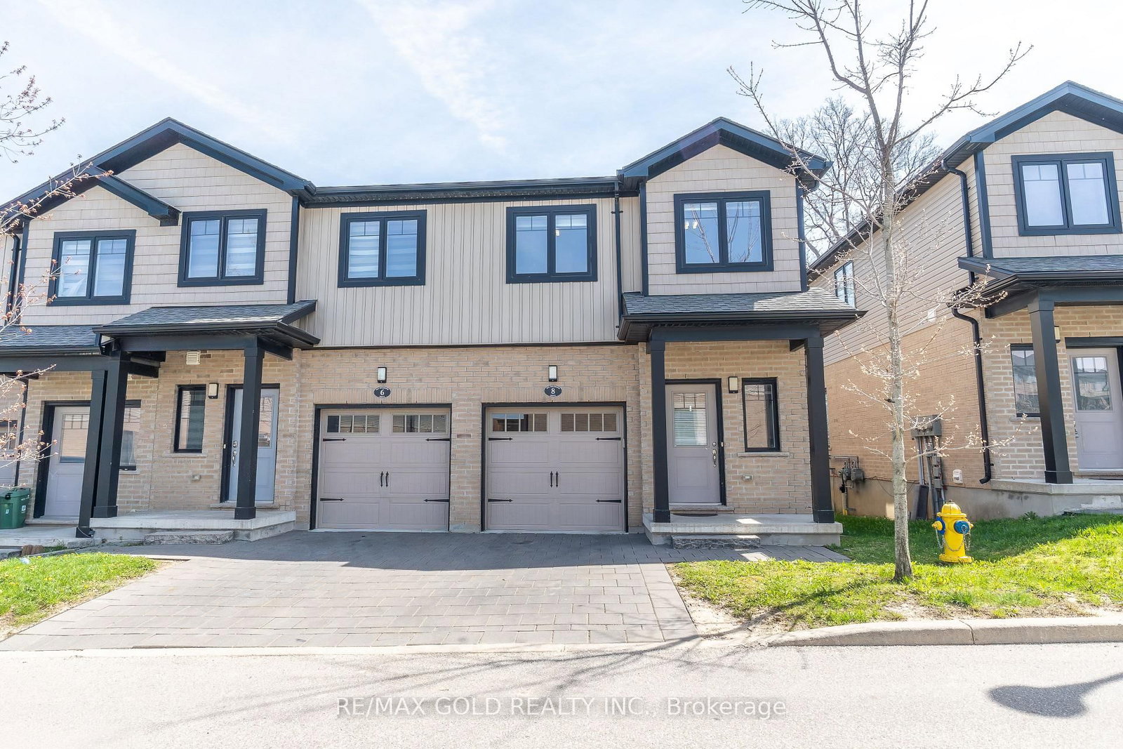 2621 Holbrook Drive, Unit 8 - Photo 2